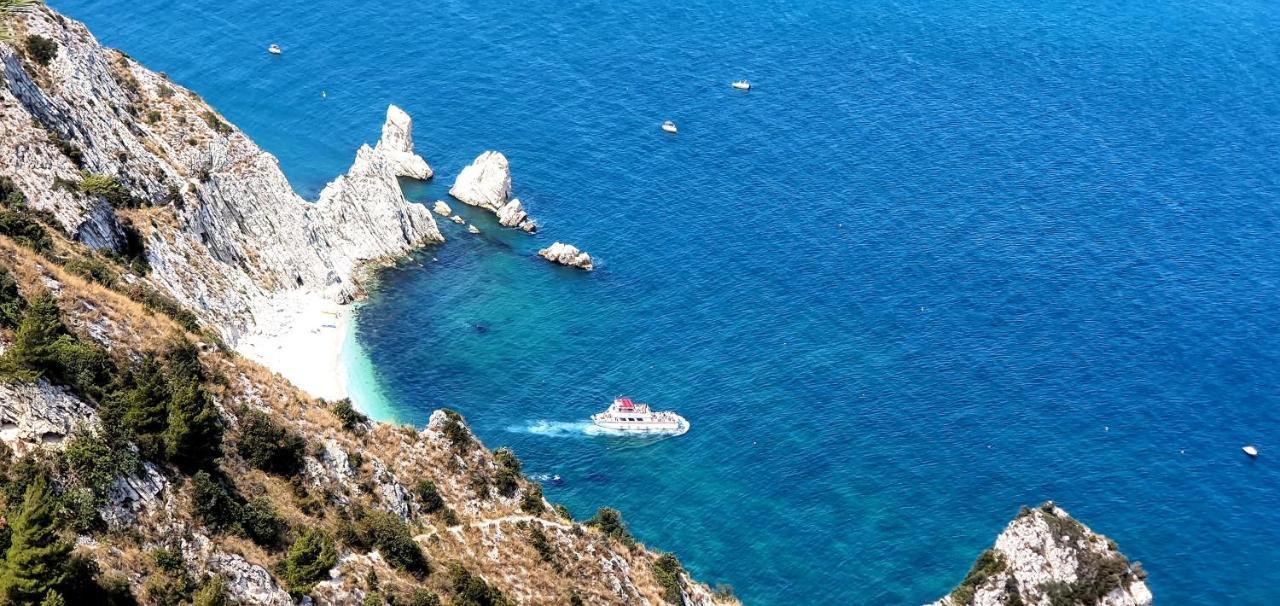 Villa Eden Numana - In Favoloso Resort Vicino Al Mare مارشيللي المظهر الخارجي الصورة